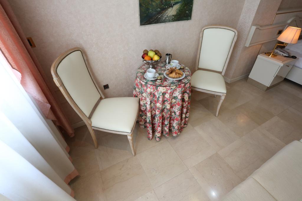 Hotel Europa Фоджа Екстер'єр фото