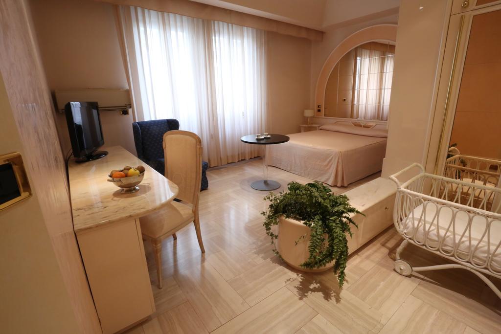 Hotel Europa Фоджа Екстер'єр фото