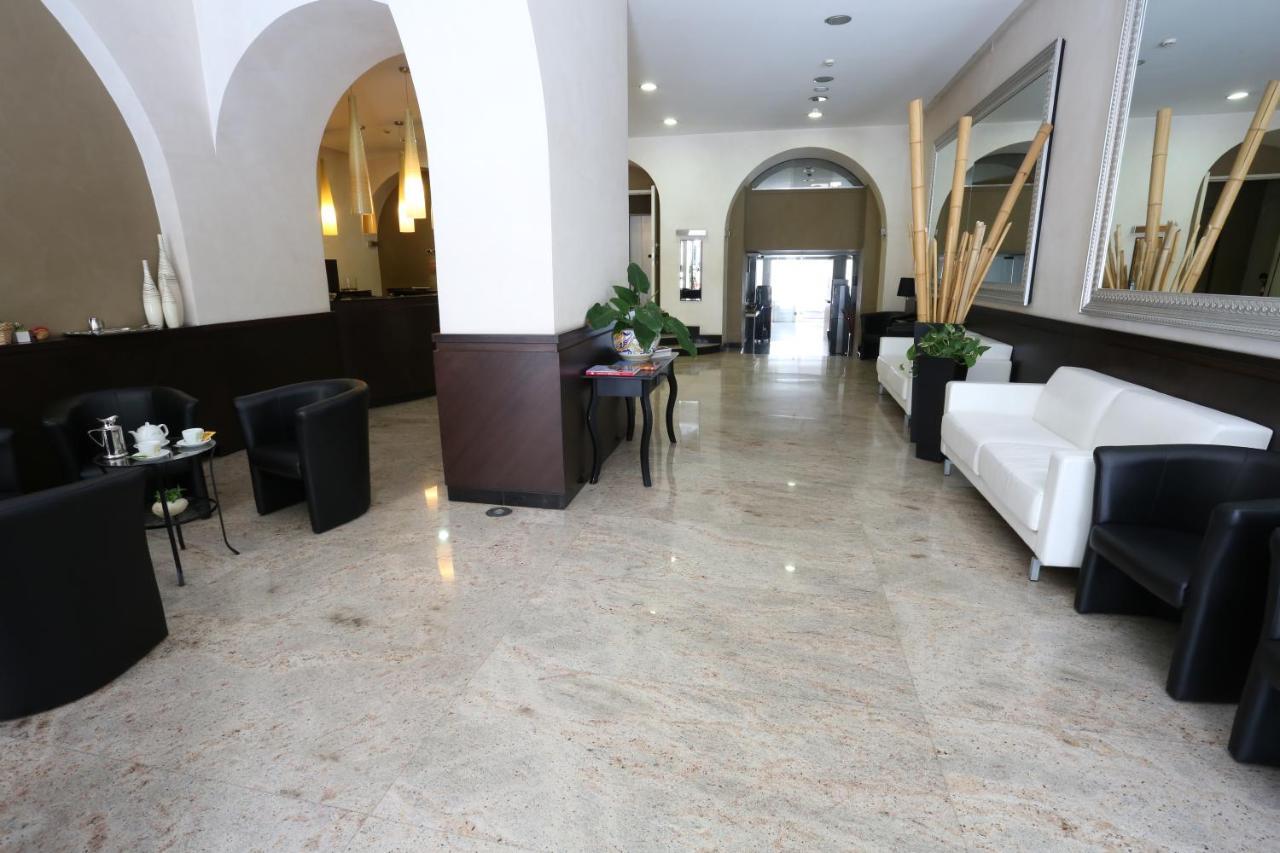 Hotel Europa Фоджа Екстер'єр фото